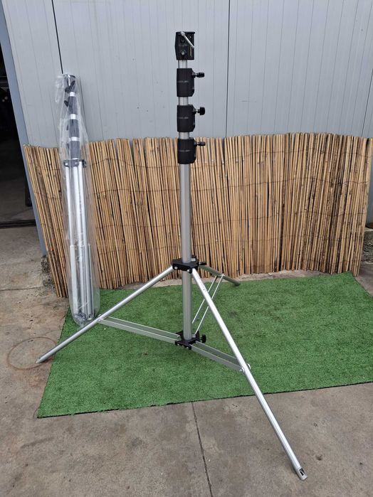 Стойки за осветителни тела