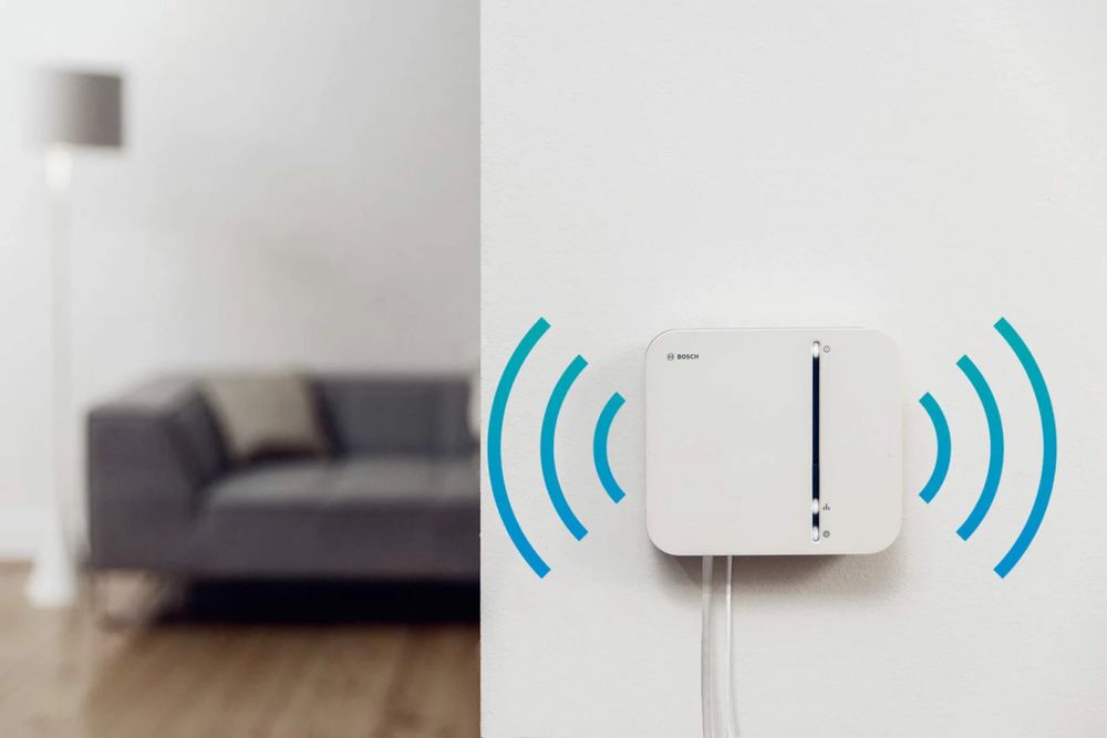 РАЗПРОДАЖБА!  Bosch Smart Home контролер