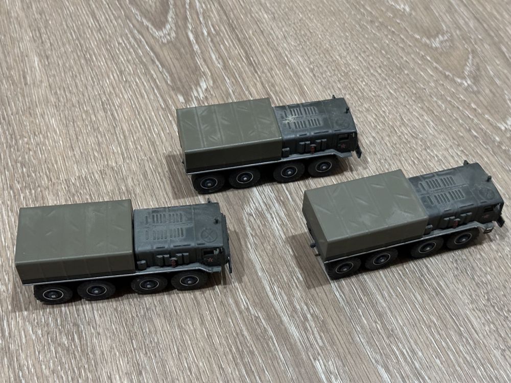 Machete militare 1:72 camion rusesc Kraz