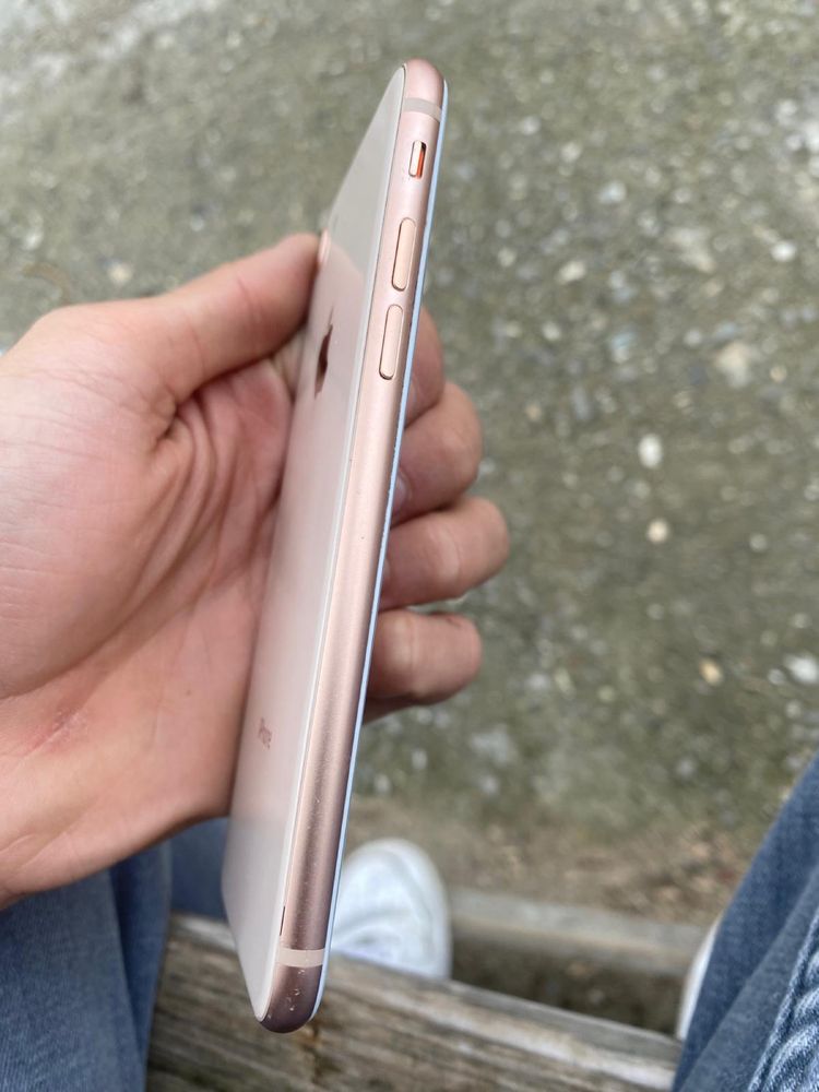 Iphone 8 rose gold 64 gb