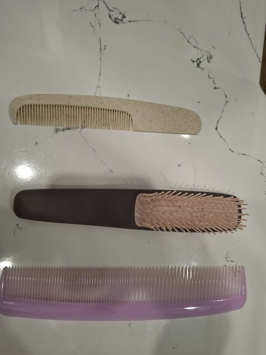 Срочно продам расческу