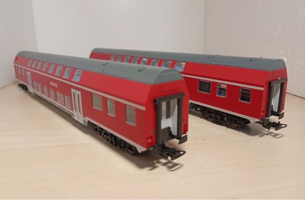 Vagoane de călători etajate piko

Roți metalice izolate 
Iluminare ban