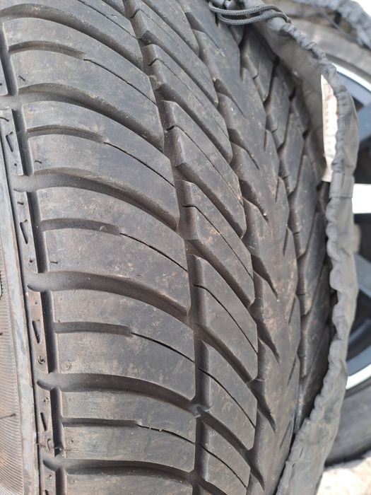 vand 4 jante cu anvelope R17