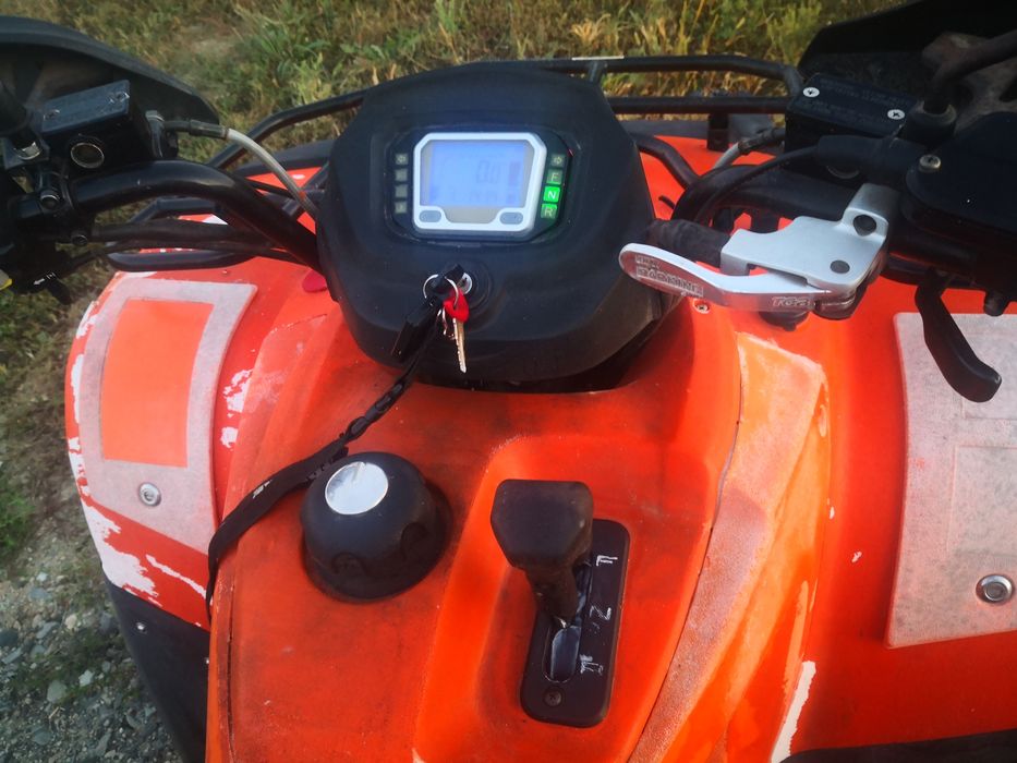 Vând atv tgb 325 blade sau schimb cu tractor