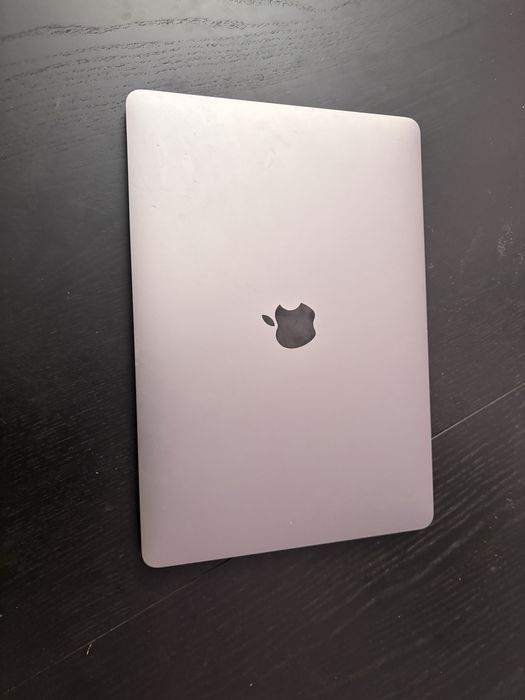 MacBook Pro 2021 , M1 , 8Gb ram , 500 Gb ,13”