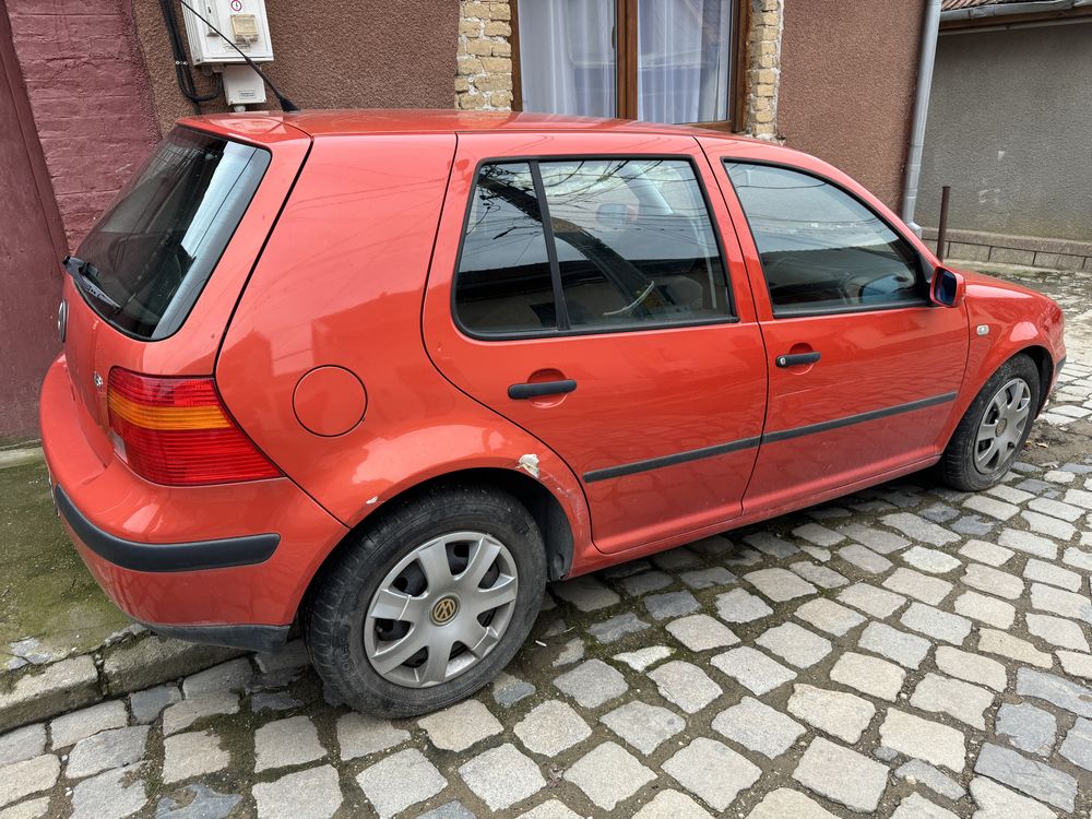 Vand golf 4 1.6 benzina/gpl