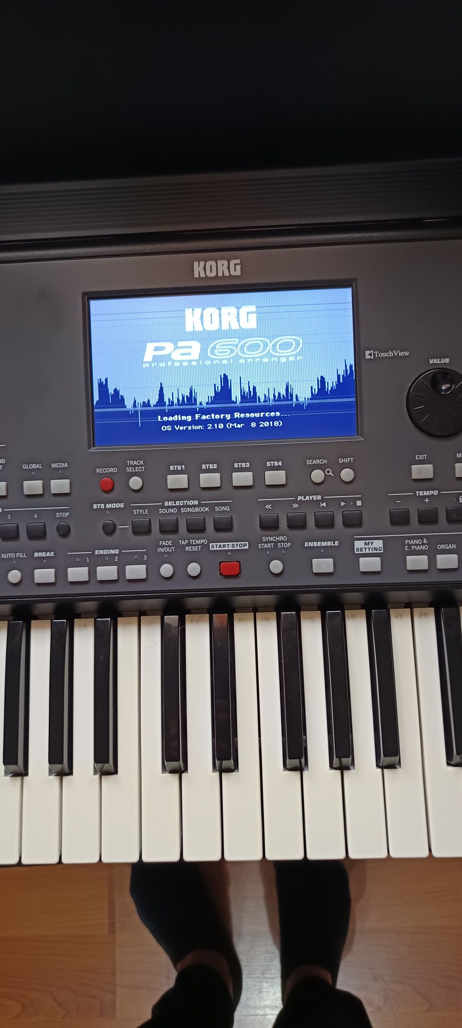 Vând korg pa 600 sau schimb cu korg pa 2x pro.