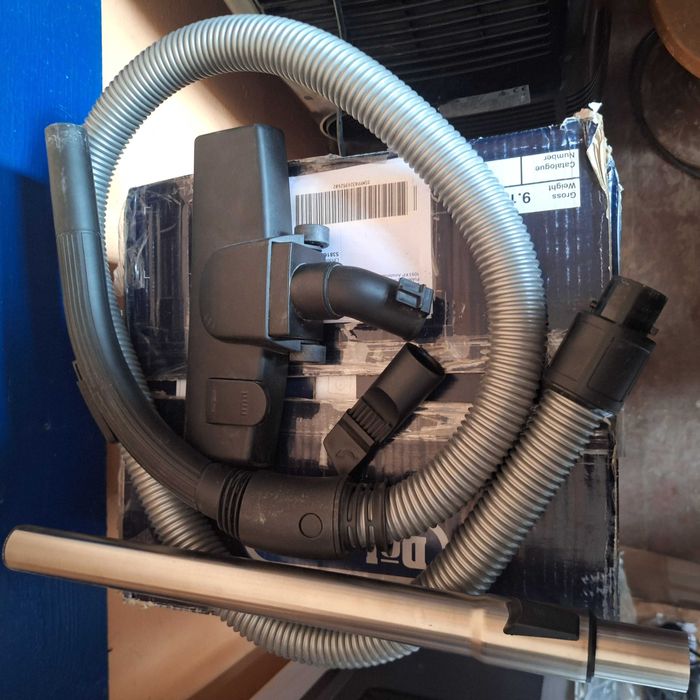 Прахосмукачка с контейнер внос от Германия