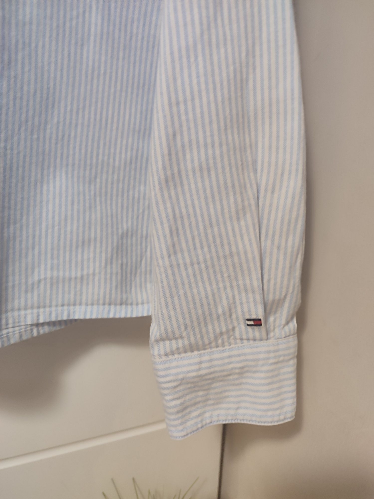 Tommy Hilfiger /Нова с етикет