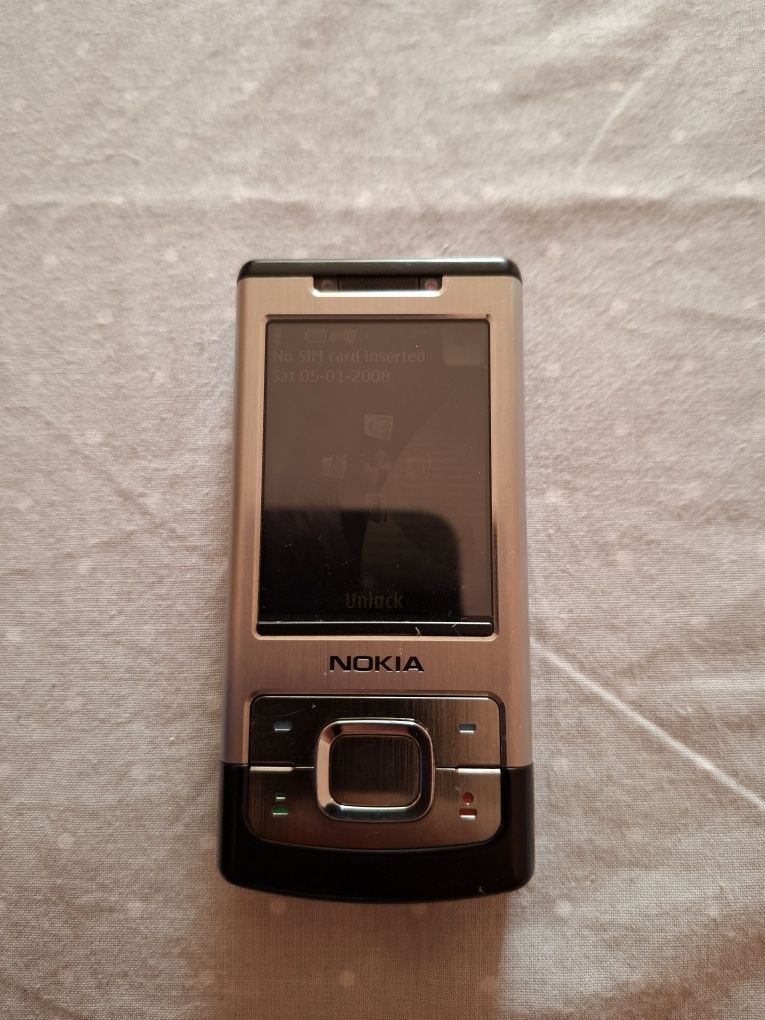 De vânzare Nokia 6500s-1 /Nokia 7270.