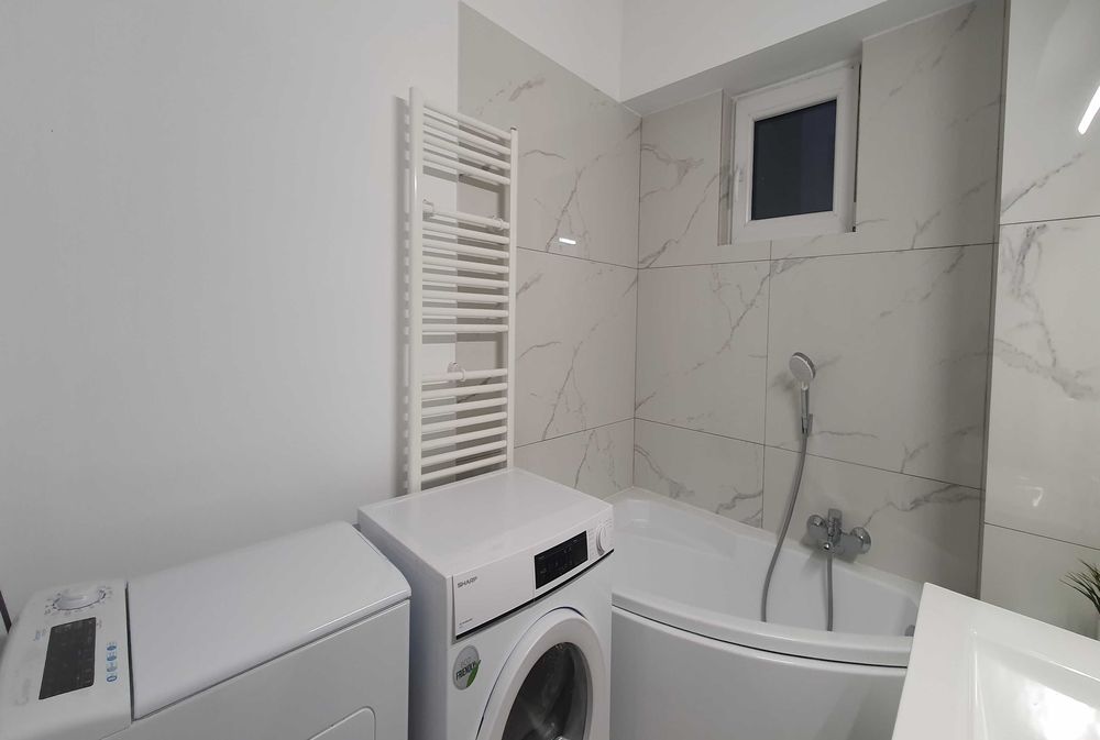 Proprietar 4 camere DECOMANDATE, LUX - prima inchiriere - Iulius MALL