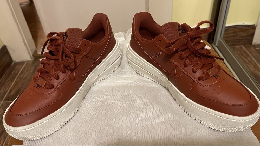 Nike Air Force 1 platform