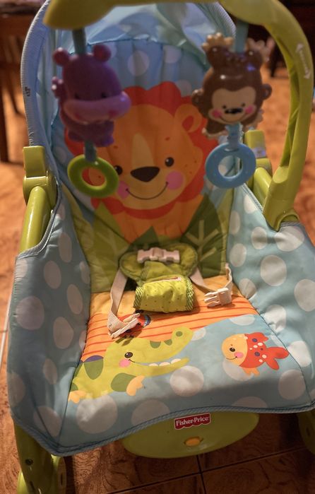 Бебешки шезлонг и люлеещ се стол Fisher Price