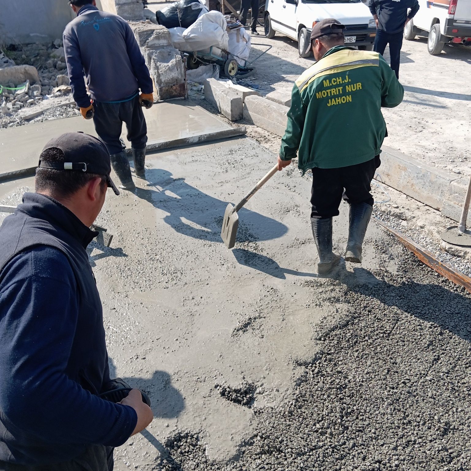 Karmiks beton quyish xizmati styashka fundament quyamiz Payariq Jomboy