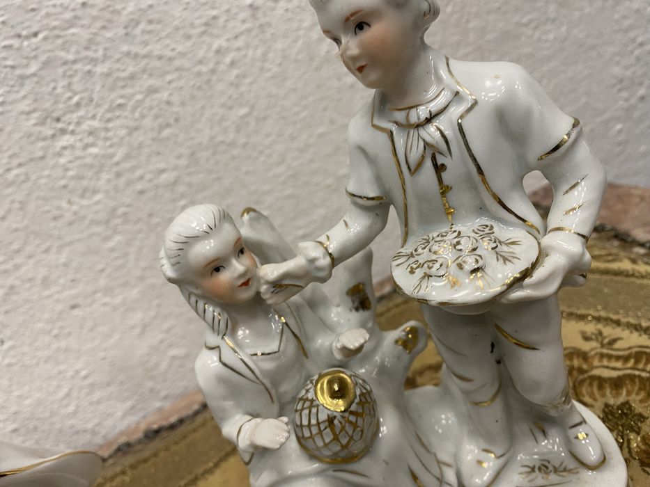 Немска фигура от порцелан с маркировка - два броя