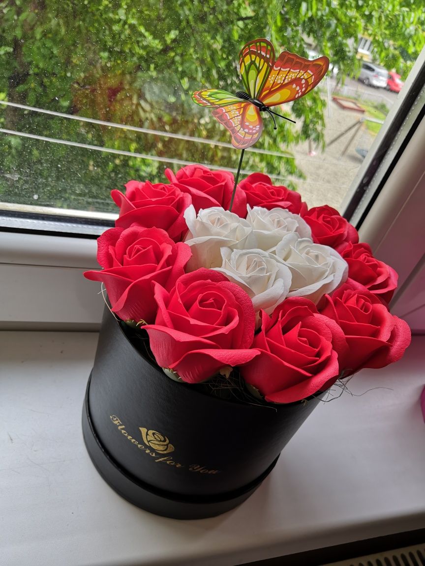 Aranjamente florale cu trandafiri de săpun