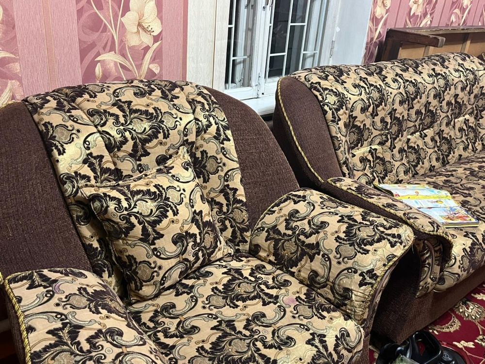 Продам диван город шымкент