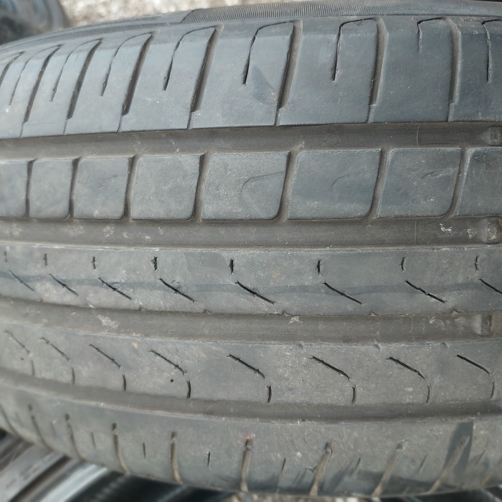 235/50/20" pirelli 2бр.гуми