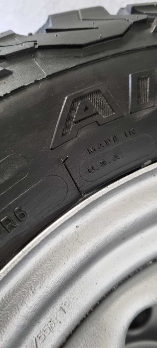 Roți complete cu jante din oțel și anvelope Made în  SUA