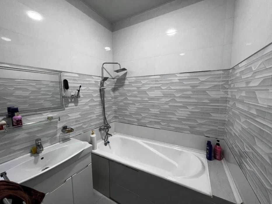 Сдаётся квартира 2 ком на Мирабадском р-н Цум метро Космонавт