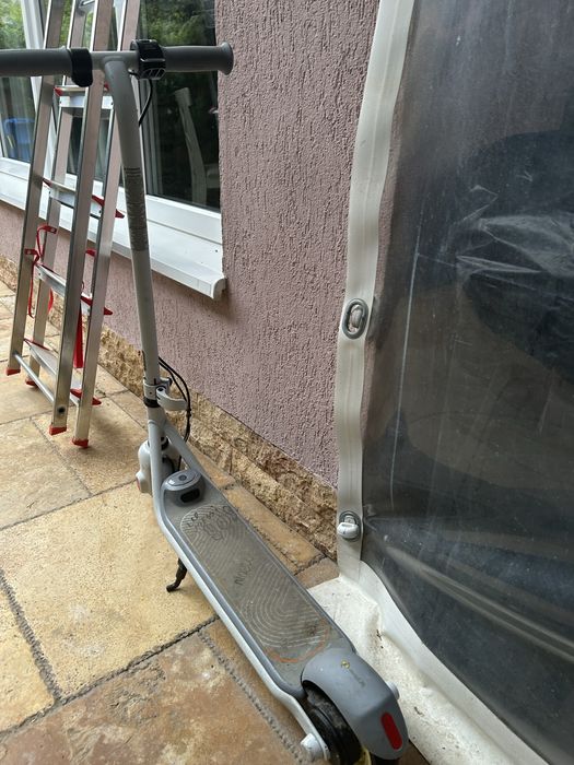 Vand trotineta electrica varsta max 12 ani