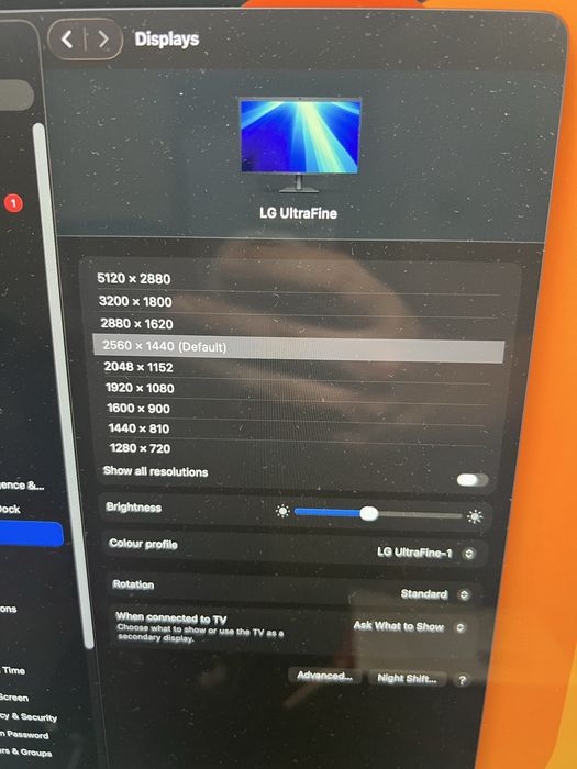 Monitor LG UltraFine 27 5K Mac ( studio display )