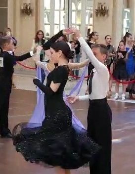 Rochie dans sportiv standard - 12-15 ani