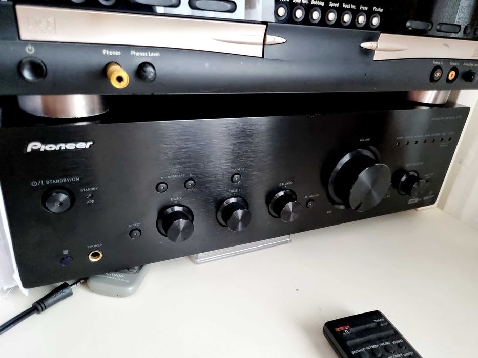 Amplificator Pioneer A-70-K , clasa "D", conectare 4 boxe A+B