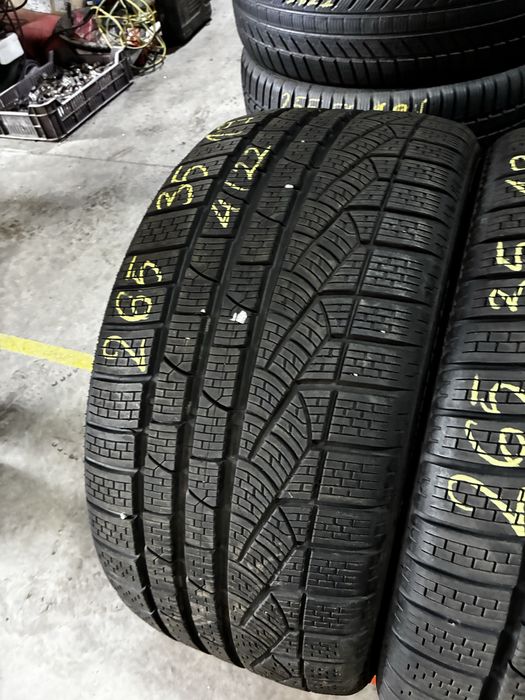 Anvelope iarna 265/35/19 Pirelli Sottozero 2 265 35 19 R19