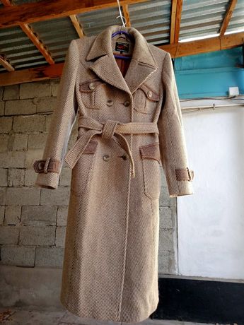 Продам шерстяное пальто