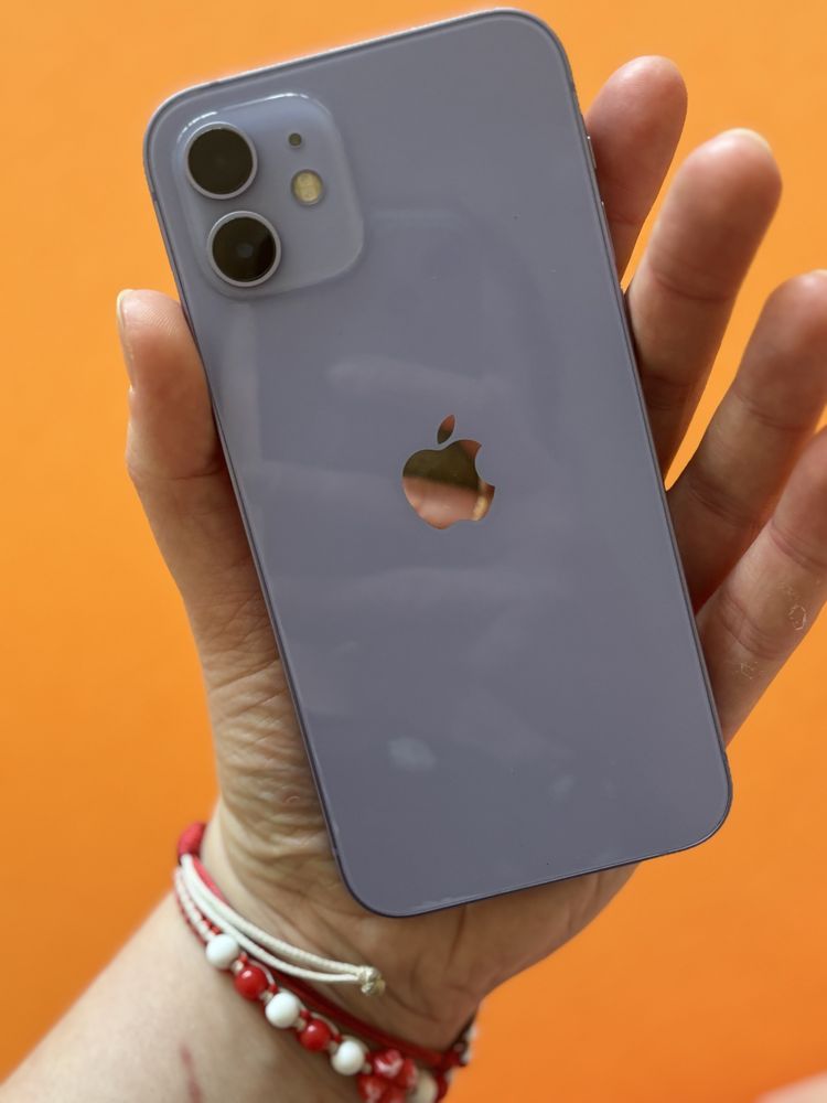 Използван Iphone 12 128 G