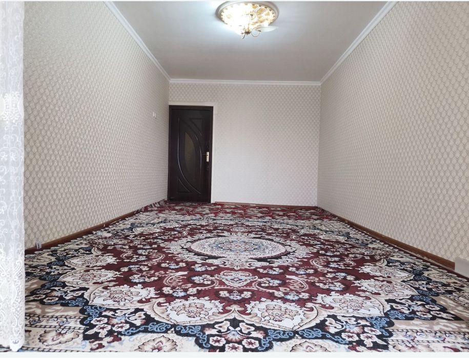 Продаётся ковёр ,