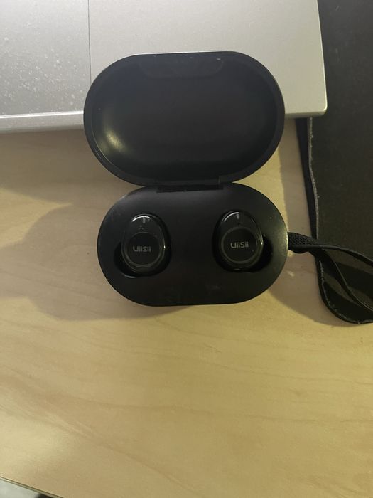 Vand Earbuds Uii urgent