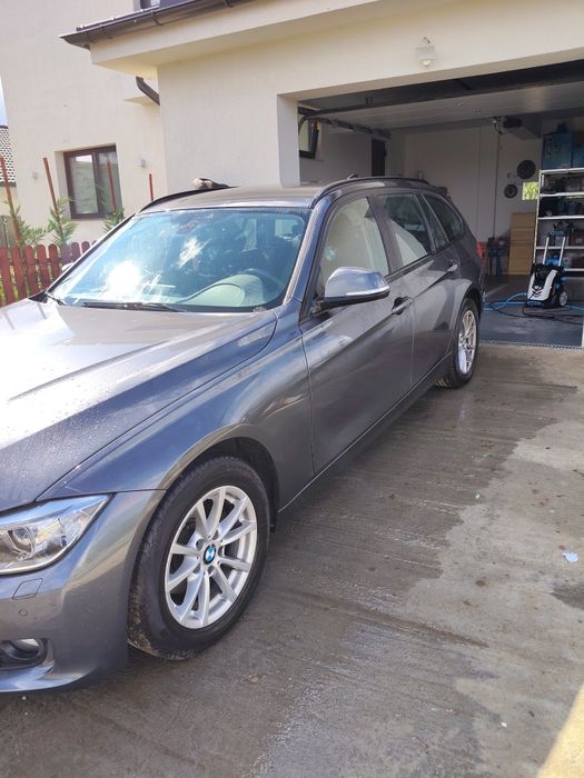 Vând BMW 318 an fabricație 2014