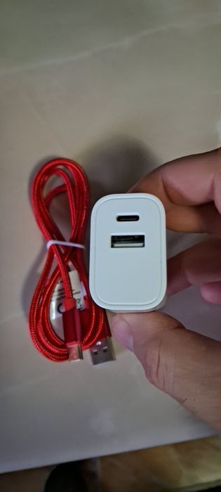 Vind încărcător rapid și cablu Nou