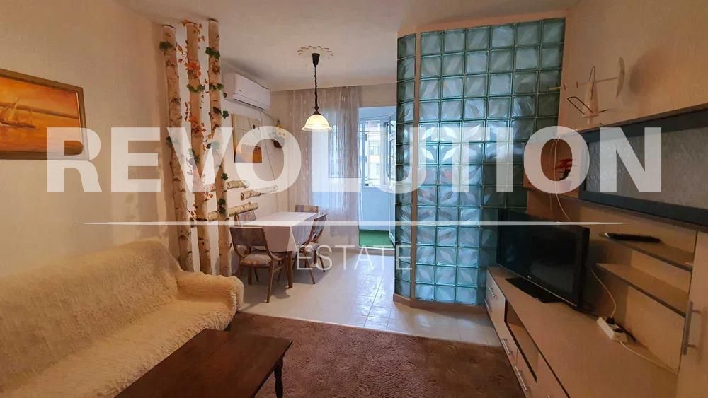 Дава се под наем Тристаен апартамент в Варна, Аспарухово - 70 кв.м за 400 € - Снимка #1