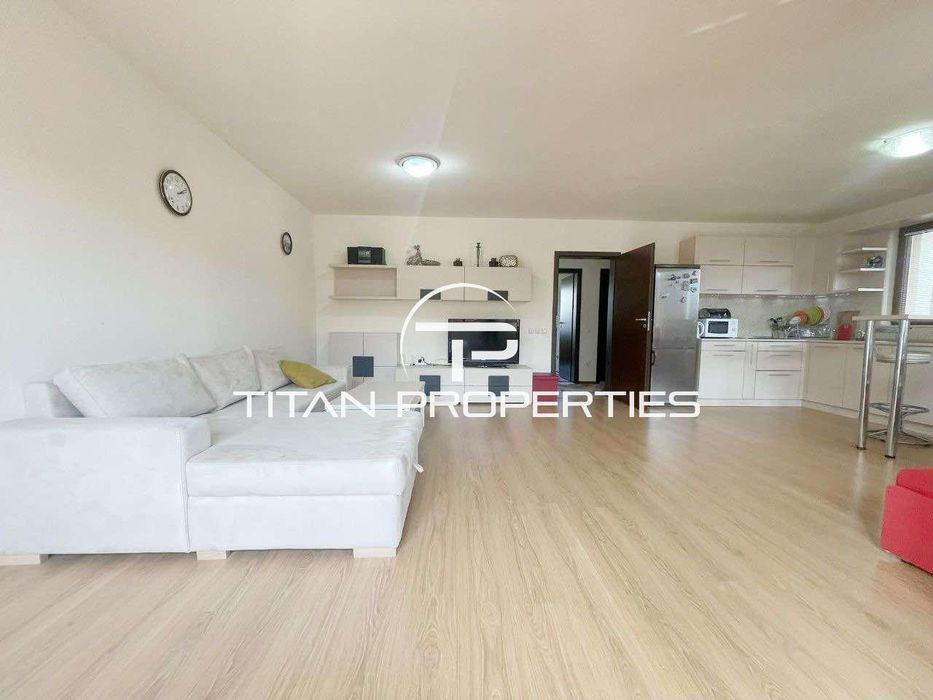 Дава се под наем Двустаен апартамент в Варна, м-т Траката - 70 кв.м за 600 € - Снимка #1