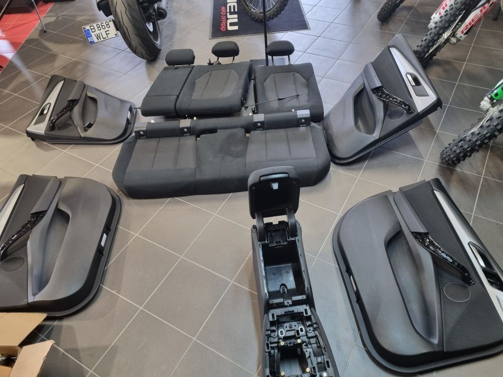 Scaune fata ,bancheta spate , interior textil BMW X3 G01 2021