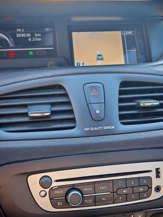 Vînd Renault Scenic