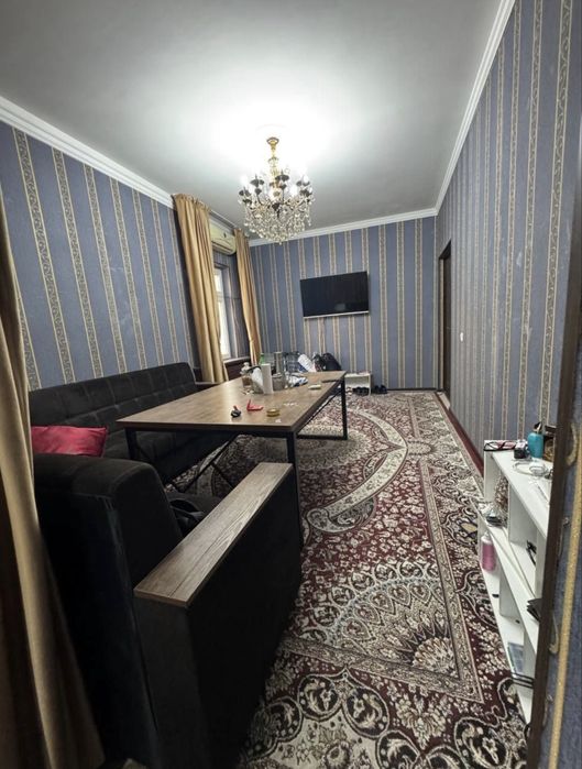 Юнусабад 9-квартал. 2/2/5. Срочно