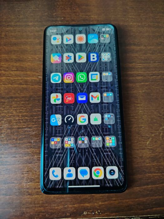 Xiaomi redmi note 10 pro, smartwatch Huawei, căști Huawei i4, încarcat