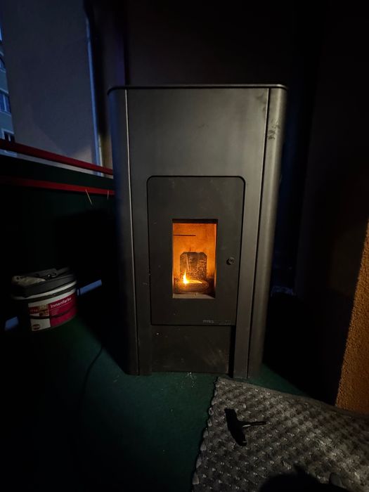 Sobă pe peleți de vânzare