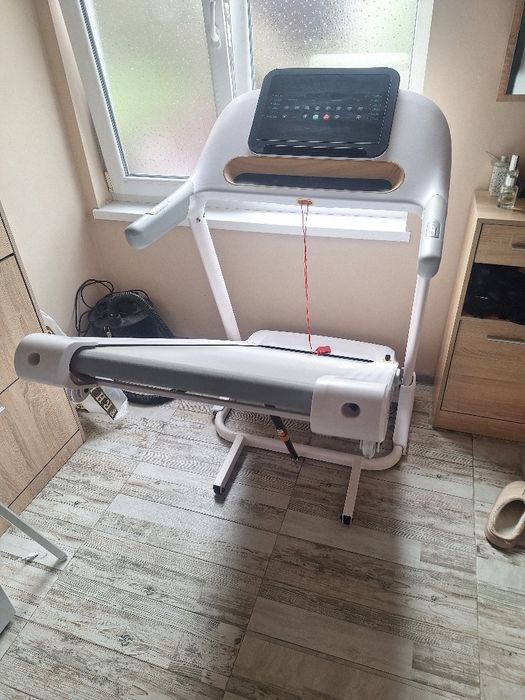 Бягаща пътека Life Gym