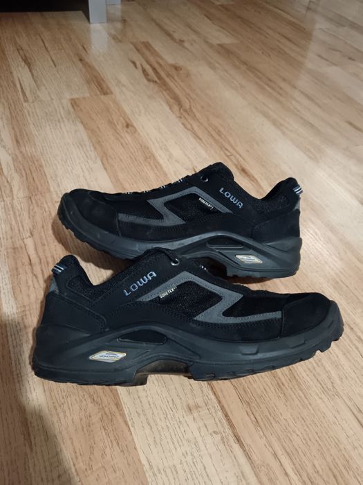 LOWA Sirkos GTX.