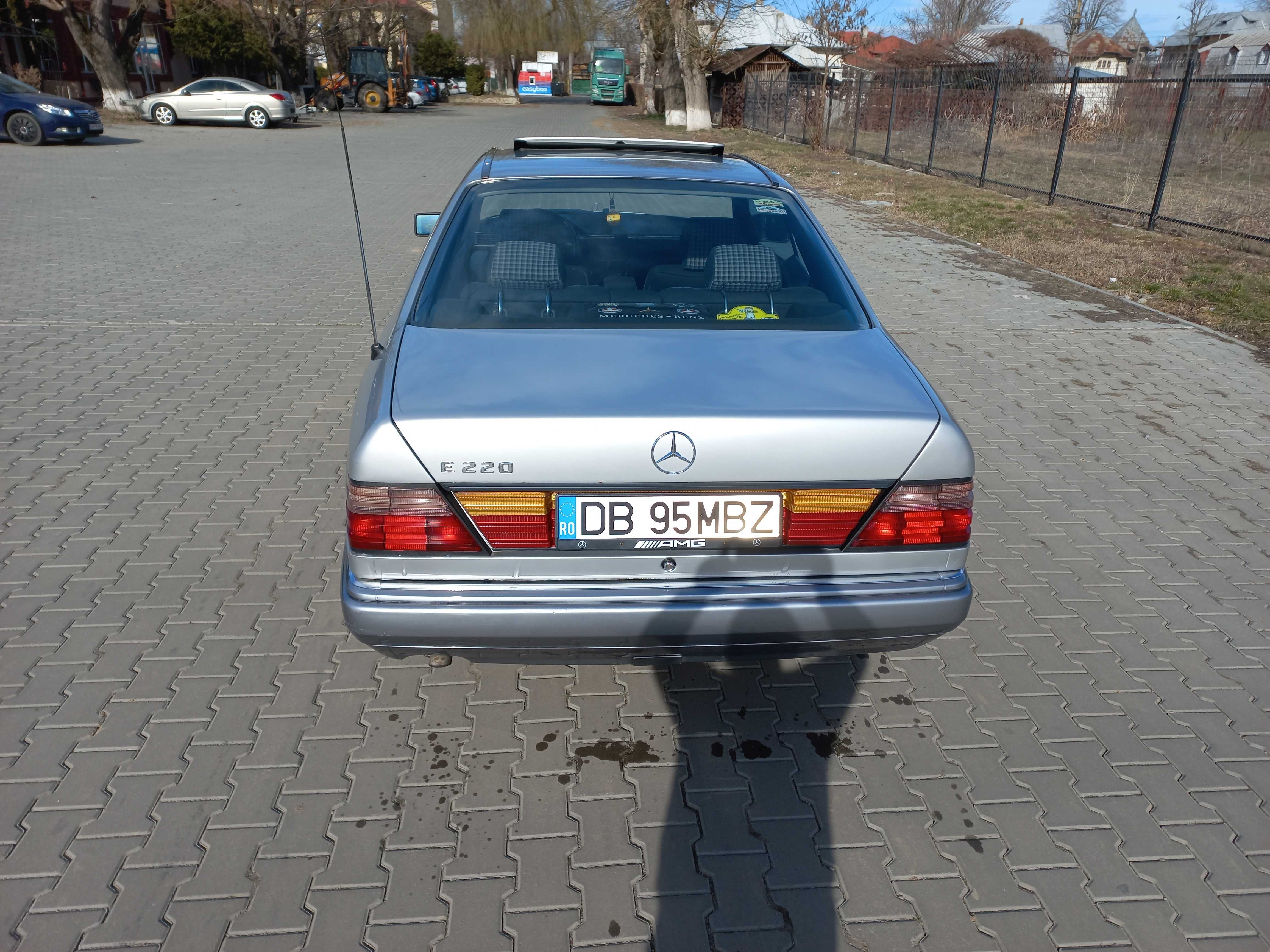 MERCEDES W124 E220 coupe