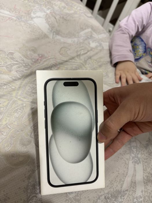 Айфон 15 с коробкой