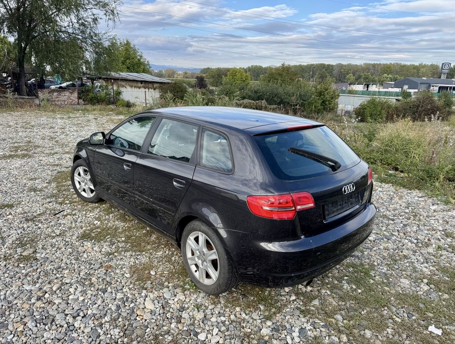 Audi A3 in 4 usi - 2009 ‘facelift’ 1.6 MPI benzina clasic, climatronic