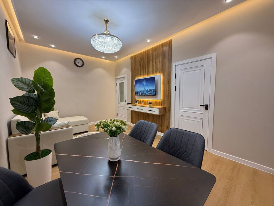 Продам квартиру Буюк ипак йули 1в2/3/5 35м2