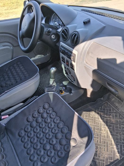 Dacia Logan 1,6 opțiunea full