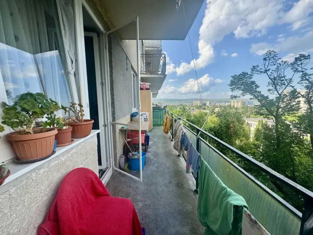 Persoana fizica vând apartament 2 camere Gheorgheni, zona Baisoara